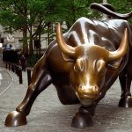 Robert Genetski: Fed Backs Off Rate Cut Talk Wall Street Bull